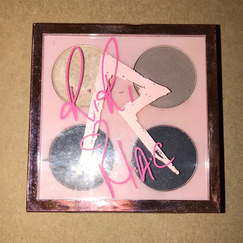 MAC RiRi Palette